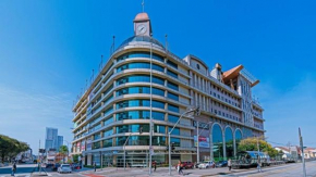 Próximo a Shopping e FAE - Edificio Julieta